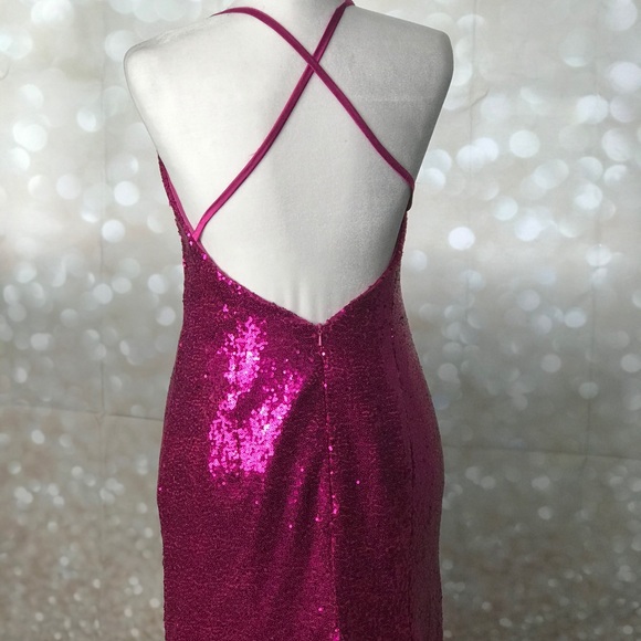 Sexy sequined fuschia gown - Picture 4 of 7